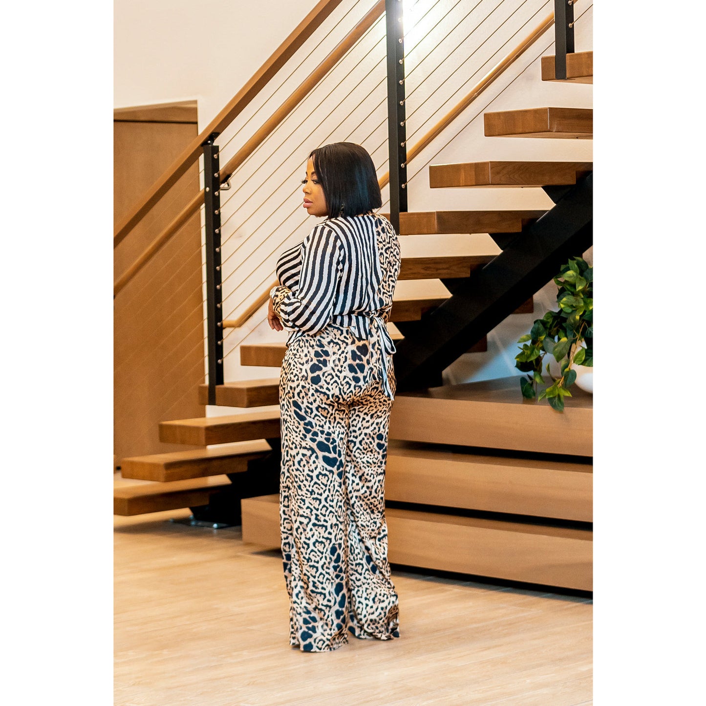 LETOYA 2 PIECE COLLAR BLOUSE AND LEGGINGS SET (NEW)